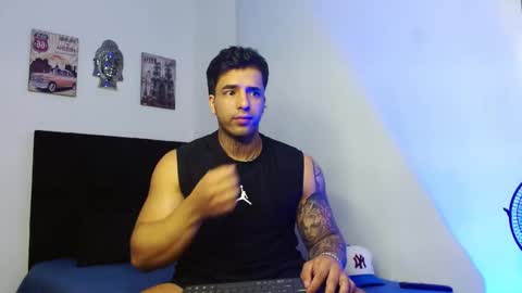 Snapshot of darius_phoenix chatting on 26, 9, 2025 Darius Phoenix online show from 26, 9, 2025