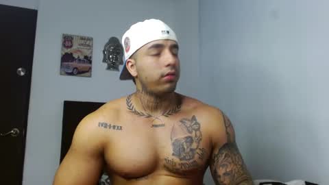 Snapshot of darius_phoenix chatting on 13, 10, 2025 Darius Phoenix online show from 13, 10, 2025