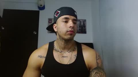 Snapshot of darius_phoenix chatting on 14, 10, 2025 Darius Phoenix online show from 14, 10, 2025