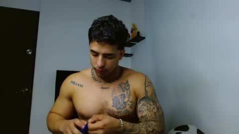 Darius Phoenix  online show from 15, 12, 2025