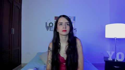 dark_angell77 online show from 5, 11, 2025