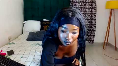 Snapshot of dark_chocolate0 chatting on 4, 7, 2026 becky online show from 4, 7, 2026