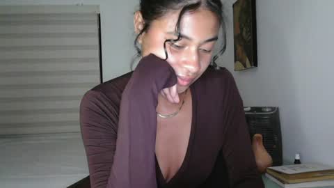 Snapshot of dark_enchantress_ chatting on 2, 7, 2026 Sofia online show from 2, 7, 2026