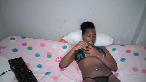 dark_lovly online show from 5, 11, 2025