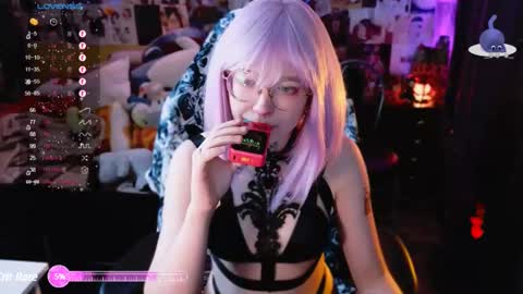 Lucious Foijieh online show from 3, 1, 2025