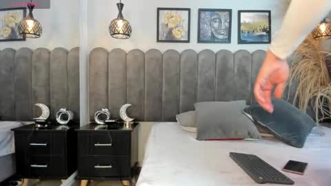 Nina online show from 7, 1, 2026