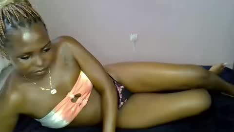 Snapshot of dark_petite_ chatting on 3, 4, 2026 dark_petite_ online show from 3, 4, 2026