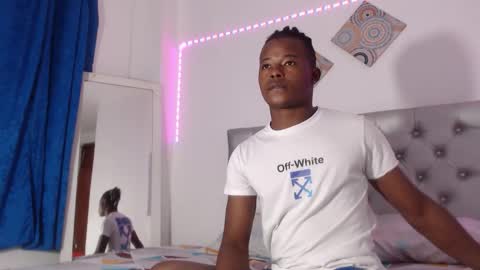 Snapshot of dark_stallionx chatting on 16, 11, 2025 Chris online show from 16, 11, 2025