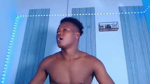 Snapshot of dark_stallionx chatting on 30, 11, 2025 Chris online show from 30, 11, 2025