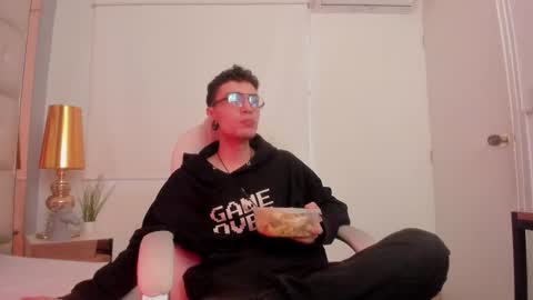 dark_sun333 online show from 9, 11, 2025