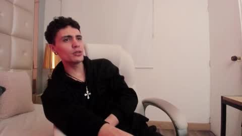 dark_sun333 online show from 6, 1, 2026