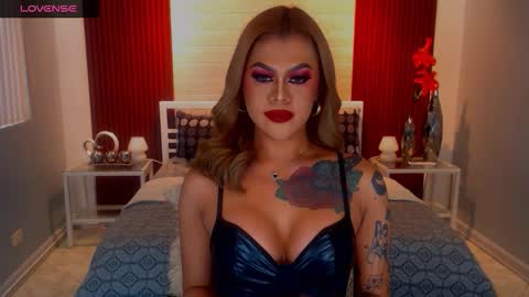Snapshot of darkbeautysophia chatting on 3, 10, 2025 SOPHIA SANCHEZ online show from 3, 10, 2025