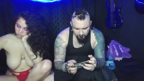 darkclothes online show from 27, 11, 2025