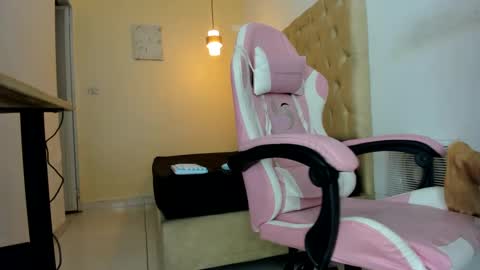 darkknightx01 online show from 4, 10, 2025