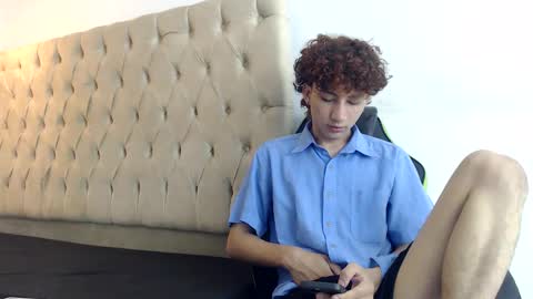 darkknightx01 online show from 5, 11, 2025