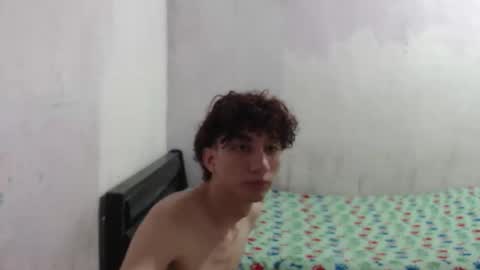 darkknightx01 online show from 17, 4, 2026