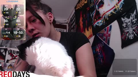 Darkness online show from 5, 2, 2025