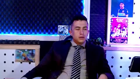 DARKO0717 online show from 12, 2, 2025