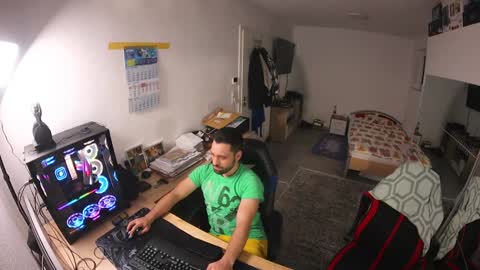 darkschneider_ online show from 4, 12, 2024