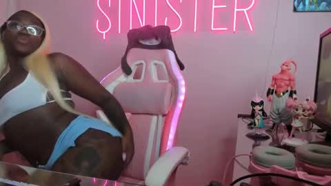 Snapshot of darksinngirl chatting on 15, 10, 2025 OF DarkSinnOF online show from 15, 10, 2025