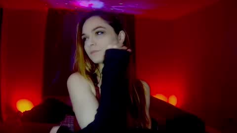 Snapshot of darkskullmistress chatting on 2, 3, 2025 roseredgoddess online show from 2, 3, 2025