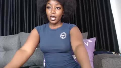 Snapshot of darktanqueen chatting on 28, 5, 2026 darktanqueen online show from 28, 5, 2026