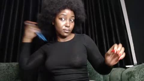 Snapshot of darktanqueen chatting on 4, 7, 2026 darktanqueen online show from 4, 7, 2026