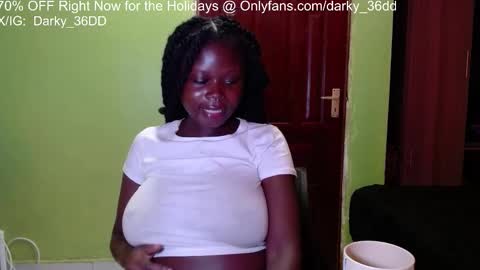 Snapshot of darky_36dd chatting on 6, 10, 2025 exclusive sexual content -- IGTwitterX darky 32dd online show from 6, 10, 2025
