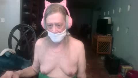 darla_darling1222101 online show from 12, 2, 2026