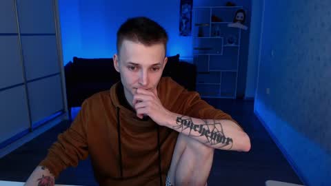 your lovely Oli online show from 11, 1, 2025