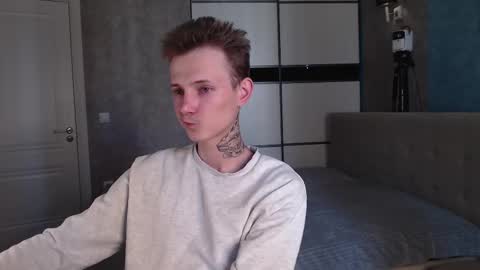 your lovely Oli online show from 1, 3, 2025