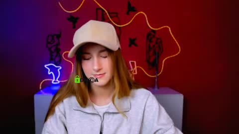 Snapshot of darly_honey chatting on 15, 4, 2026 darly honey online show from 15, 4, 2026