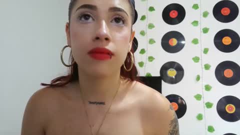 Darlyhooper online show from 10, 12, 2024