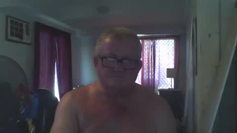Snapshot of darwincock chatting on 4, 1, 2025 darwincock online show from 4, 1, 2025