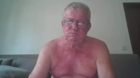 Snapshot of darwincock chatting on 1, 4, 2026 darwincock online show from 1, 4, 2026