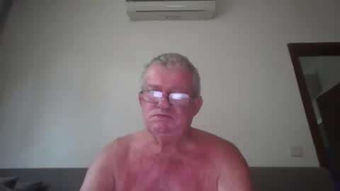 Snapshot of darwincock chatting on 10, 4, 2026 darwincock online show from 10, 4, 2026