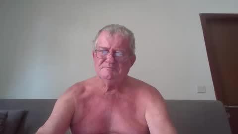 Snapshot of darwincock chatting on 14, 4, 2026 darwincock online show from 14, 4, 2026