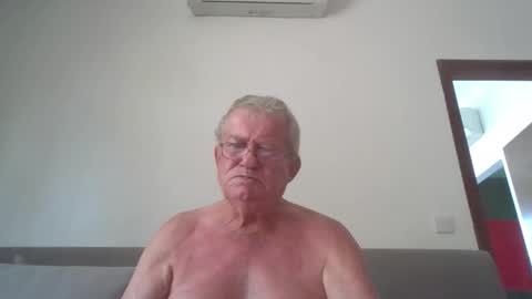 Snapshot of darwincock chatting on 18, 4, 2026 darwincock online show from 18, 4, 2026