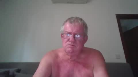 Snapshot of darwincock chatting on 23, 4, 2026 darwincock online show from 23, 4, 2026
