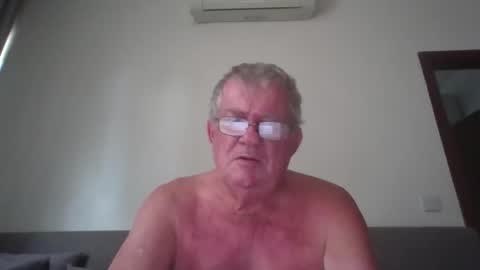 Snapshot of darwincock chatting on 24, 4, 2026 darwincock online show from 24, 4, 2026