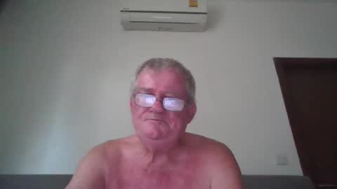 Snapshot of darwincock chatting on 25, 4, 2026 darwincock online show from 25, 4, 2026