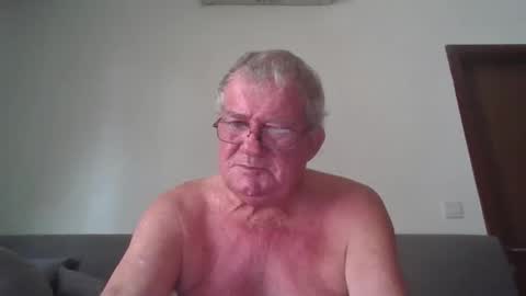 Snapshot of darwincock chatting on 5, 5, 2026 darwincock online show from 5, 5, 2026