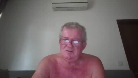 Snapshot of darwincock chatting on 7, 5, 2026 darwincock online show from 7, 5, 2026