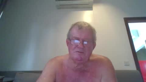 Snapshot of darwincock chatting on 9, 5, 2026 darwincock online show from 9, 5, 2026