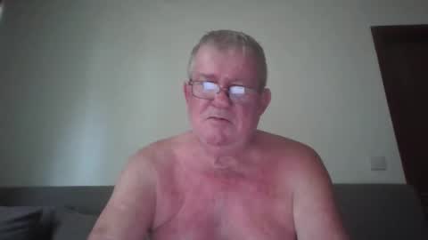 Snapshot of darwincock chatting on 18, 5, 2026 darwincock online show from 18, 5, 2026