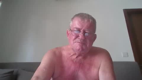 Snapshot of darwincock chatting on 18, 5, 2026 darwincock online show from 18, 5, 2026
