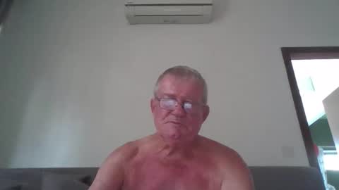 Snapshot of darwincock chatting on 30, 5, 2026 darwincock online show from 30, 5, 2026