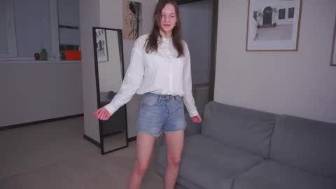 Snapshot of dasha_brown chatting on 6, 4, 2026 Dasha online show from 6, 4, 2026