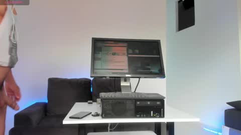 dave_hs online show from 22, 2, 2025