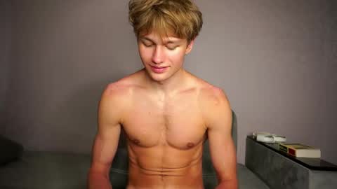 Snapshot of dave_taylor chatting on 9, 4, 2026 DAVE online show from 9, 4, 2026